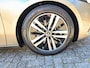 Mercedes-Benz A-klasse 250 4MATIC Premium Plus (225PK) 2e-Eig, Dealer-Onderh, 12-Mnd-BOVAG, NL-Auto, Navigatie, Panoramaschuifdak, Ambient-Lighting, Parkeersensoren-V+A, LM.-Velgen, Leer, Elektrische-Stoelen, Stoelverwarming, Full-Virtual-Cockpit, Privacy-Glas
