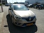 Renault Megane Estate TCe 130 Limited PARK ASSIST A./ LM VELGEN/ R-LINK NAVIGATIE/ APPLE CAR PLAY/ANDROID AUTO/ CLIMATE- EN CRUISE CONTROLE/ ETC... DEALER ONDERHOUDEN! RIJKLAAR!