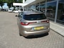 Renault Megane Estate TCe 130 Limited PARK ASSIST A./ LM VELGEN/ R-LINK NAVIGATIE/ APPLE CAR PLAY/ANDROID AUTO/ CLIMATE- EN CRUISE CONTROLE/ ETC... DEALER ONDERHOUDEN! RIJKLAAR!