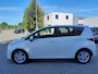 Toyota Verso-S 1.3 VVT-i Dynamic. Nette goed onderhouden Verso-S met trekhaak, cruisecontrol,navigatie en lichtmetalen velgen!