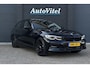 BMW 3-Serie Touring 330e xDrive | Panodak | Trekhaak | Head-up | Camera | Comfort Access | 19" Breedset
