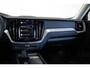 Volvo XC60 T6 Recharge 350PK Core Bright | Trekhaak | Parkeerverwarming | Verwarmbare Voorstoelen | Getint Glas | Adaptieve Cruise Control | BLIS Dodehoekdetectie | Apple Carplay | 18'' Lichtmetalen Velgen | Google Maps