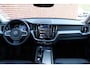 Volvo XC60 T6 Recharge 350PK Core Bright | Trekhaak | Parkeerverwarming | Verwarmbare Voorstoelen | Getint Glas | Adaptieve Cruise Control | BLIS Dodehoekdetectie | Apple Carplay | 18'' Lichtmetalen Velgen | Google Maps