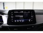 Volkswagen T-Roc 1.0 TSI Life Navi | Stoelverwarming | All Season Banden | Climate Control | Parkeersensoren