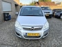 Opel Zafira 1.8 Cosmo 7 prs ,cruise