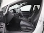 Volkswagen Golf 1.5 eTSI R-Line Edition | Automaat | LED | Apple Carplay | 18 Inch Velgen