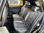 Volkswagen Golf 8 Variant 1.5 eTSI R-LINE 150PK. LEDER NAVI CAMERA APPLE-CARPLAY DIGI-DASH IQ-DRIVE LED LMV PDC
