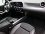 Mercedes-Benz B-klasse 180 Business Solution AMG | Stoelverwarming | Car Play | Parkeerpakket met Camera | Spiegelpakket | Inclusief 24 maanden Mercedes-Benz Certified garantie voor Europa.