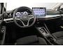 Volkswagen Golf Variant Life Business 1.5 eTSI 115pk DSG Automaat Adaptive cruise control, Navigatie, Stuurwiel verwarmd, Parkeersensoren, App connect, LED verlichting, Stoelverwarming