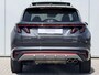 Hyundai Tucson 1.6 T-GDI PHEV 265pk N Line Sky 4WD / Rondomzicht camera / Apple Carplay Android Auto / Adaptief cruise control / Trekgewicht 1350 Kg / Stuur- en Stoelverwarming / Elektrisch bedienbare stoelen - achterklep /
