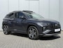 Hyundai Tucson 1.6 T-GDI PHEV 265pk N Line Sky 4WD / Rondomzicht camera / Apple Carplay Android Auto / Adaptief cruise control / Trekgewicht 1350 Kg / Stuur- en Stoelverwarming / Elektrisch bedienbare stoelen - achterklep /