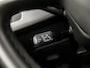 SEAT Leon 1.0 TSI Intense Sport (SCHUIFDAK, APPLE CARPLAY, NAVIGATIE, CLIMATE, LEDER/ALCANTARA, ELEK BESTUURDERSSTOEL, LED KOPLAMPEN, KEYLESS, PARKEERSENSOREN, CRUISE, NIEUWSTAAT)
