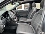 Volkswagen T-Roc 1.5 TSI Sport / AUTOMAAT/ PANO/ TREKHAAK/ CAMERA/ PARK. SENSOREN V+A/ CAMERA/ STOEL VERWARM./ APP-CONNECT/ ELEK. ACHTERKLEP/ DIGITAL DASH/ LED/ NAVI/ CLIMA/ ACC/ DRIVE SELECT/ DAB/ 18" LMV