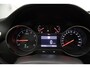 Opel Crossland 1.2 Turbo Level 3 110 PK | Climate control | Navigatie via Apple Carplay | Camera | Lichtmetalen velgen | Trekhaak | Stoel & Stuurverwarming | Getint glas