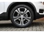 Volvo XC40 T3 Automaat R-Design | Verwarmbare Voorstoelen | Cruise Control | Navigatie | Apple Carplay | Bluetooth Telefonie & Multimedia | Volvo on Call | Climate Control | LED Koplampen | Lane Keeping Aid