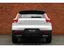 Volvo XC40 T3 Automaat R-Design | Verwarmbare Voorstoelen | Cruise Control | Navigatie | Apple Carplay | Bluetooth Telefonie & Multimedia | Volvo on Call | Climate Control | LED Koplampen | Lane Keeping Aid