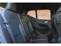 Volvo XC40 T3 Automaat R-Design | Verwarmbare Voorstoelen | Cruise Control | Navigatie | Parkeer assistent en camera | Apple Carplay | Bluetooth Telefonie & Multimedia | Volvo on Call | Climate Control | LED Koplampen | Lane Keeping Aid