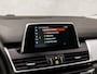 BMW 2-Serie Active Tourer 218i Sportline Automaat (NAVIGATIE, CLIMATE, PARKEERSENSOREN, LED KOPLAMPEN, SPORTSTOELEN, CRUISE, TREKHAAK, ELEK ACHTERKLEP, NIEUWSTAAT)