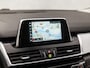BMW 2-Serie Active Tourer 218i Sportline Automaat (NAVIGATIE, CLIMATE, PARKEERSENSOREN, LED KOPLAMPEN, SPORTSTOELEN, CRUISE, TREKHAAK, ELEK ACHTERKLEP, NIEUWSTAAT)