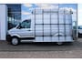 Volkswagen Crafter | Exclusive | L3 | 141 PK | Automaat | Glasrasteel van den Born | Trekhaak | Betonplex Laadvloer | Achteruitrijcamera | PDC | Bijrijdersbank