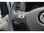 Volkswagen Crafter | Exclusive | L3 | 141 PK | Automaat | Glasrasteel van den Born | Trekhaak | Betonplex Laadvloer | Achteruitrijcamera | PDC | Bijrijdersbank