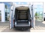 Volkswagen Crafter | Exclusive | L3 | 141 PK | Automaat | Glasrasteel van den Born | Trekhaak | Betonplex Laadvloer | Achteruitrijcamera | PDC | Bijrijdersbank