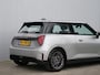MINI Cooper Mini E Essential XS 40.7 kWh Automaat Navigatie / LED / 17 Inch