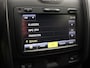 Dacia Duster TCe 125pk 4x2 Prestige | Trekhaak | Cruise Control | Parkeersensoren Achter | Bullbar |