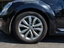 Volkswagen Beetle Cabriolet 1.2 TSI 105pk BlueMotion Design Edition | Navi | Clima | Cruise | Leder+Stoelverwarming | Pdc V+A | Mistlampen | 17''lm | Windscherm