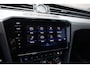 Volkswagen Passat Variant 2.0 TDI 150 pk Highline Business 2 x R-Line / BTW-Auto/ NL-Auto/ Virtual/ Leder/ Sport-Stoelen/ Stoel.Verw/ 360-Camera/ Xenon-Led/ 17'' LMV