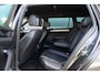 Volkswagen Passat Variant 2.0 TDI 150 pk Highline Business 2 x R-Line / BTW-Auto/ NL-Auto/ Virtual/ Leder/ Sport-Stoelen/ Stoel.Verw/ 360-Camera/ Xenon-Led/ 17'' LMV