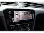 Volkswagen Passat Variant 2.0 TDI 150 pk Highline Business 2 x R-Line / BTW-Auto/ NL-Auto/ Virtual/ Leder/ Sport-Stoelen/ Stoel.Verw/ 360-Camera/ Xenon-Led/ 17'' LMV