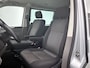 Volkswagen Transporter 2.0 TDI L2H1 DC Bulli 204 PK | Automaat | Camera | Dubbele cabine | Trekhaak | Parkeerhulp voor + achter | Radio | Adaptive cruise control | Schuifdeur links + rechts | Airco |