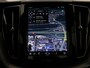 Volvo XC60 T6 PLUG-IN HYBRID ULTRA DARK SCHUIFDAK HARMAN KARDON TREKHAAK 20