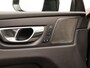 Volvo XC60 T6 PLUG-IN HYBRID ULTRA DARK SCHUIFDAK HARMAN KARDON TREKHAAK 20