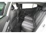 Peugeot 408 1.2 Hybrid 136pk e-DCS6 Allure Peugeot 408 1.2 Hybrid 136 e-DCS6 Allure | Navigatie | Stoel & Stuur Verwarming | Trekhaak | Apple Carplay/Android Auto |