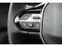 Peugeot 408 1.2 Hybrid 136pk e-DCS6 Allure Peugeot 408 1.2 Hybrid 136 e-DCS6 Allure | Navigatie | Stoel & Stuur Verwarming | Trekhaak | Apple Carplay/Android Auto |