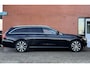 Mercedes-Benz E-klasse Estate 300 e Avantgarde | Dealer onderhouden | Panorama dak | Burmester | Head-Up | Distronic