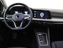 Volkswagen Golf 1.0 eTSI Life Business | Parkeerassistent| Achteruitrijcamera | Navigatie | Stoel- en stuurwielverwarming | Adaptieve Cruise control | Massagefunctie bestuurdersstoel | Dodehoek detectie | Achteruitrijcamera |