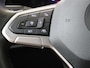 Volkswagen Golf 1.0 eTSI Life Business | Parkeerassistent| Achteruitrijcamera | Navigatie | Stoel- en stuurwielverwarming | Adaptieve Cruise control | Massagefunctie bestuurdersstoel | Dodehoek detectie | Achteruitrijcamera |