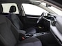 Volkswagen Golf 1.0 eTSI Life Business | Parkeerassistent| Achteruitrijcamera | Navigatie | Stoel- en stuurwielverwarming | Adaptieve Cruise control | Massagefunctie bestuurdersstoel | Dodehoek detectie | Achteruitrijcamera |