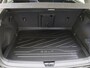 Volkswagen Golf 1.0 eTSI Life Business | Parkeerassistent| Achteruitrijcamera | Navigatie | Stoel- en stuurwielverwarming | Adaptieve Cruise control | Massagefunctie bestuurdersstoel | Dodehoek detectie | Achteruitrijcamera |