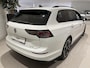 Volkswagen Golf Variant 1.5 eTSI R-Line Edition 116 PK | Automaat | Apple Carplay | 360 Camera | Stoelverwarming | Keyless | Stuurwielverwarming | Elektrische Achterklep | Parkeersensoren | Adaptive Cruise Control |