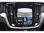 Volvo S60 190PK Automaat T4 R-Design / Cruise Control / Apple Carplay / BLIS / Stoelverwarming / R-Design / Verkeersbord Detectie / DAB ontvanger /