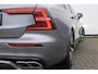 Volvo S60 190PK Automaat T4 R-Design / Cruise Control / Apple Carplay / BLIS / Stoelverwarming / R-Design / Verkeersbord Detectie / DAB ontvanger /