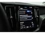 Volvo XC60 2.0 T8 Plug-in hybrid AWD Ultimate Dark | Head-up | 360 camera | Pano-dak | Stoel + stuurverw.