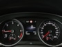 Volkswagen Passat 2.0 TDI Comfort Business | Stoelverwarming | Camera | Adaptive cruise | Carplay | Massage | Navigatie | Full LED | Parkeerhulp