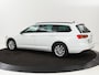 Volkswagen Passat 2.0 TDI Comfort Business | Stoelverwarming | Camera | Adaptive cruise | Carplay | Massage | Navigatie | Full LED | Parkeerhulp