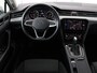 Volkswagen Passat 2.0 TDI Comfort Business | Stoelverwarming | Camera | Adaptive cruise | Carplay | Massage | Navigatie | Full LED | Parkeerhulp