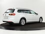 Volkswagen Passat 2.0 TDI Comfort Business | Stoelverwarming | Camera | Adaptive cruise | Carplay | Massage | Navigatie | Full LED | Parkeerhulp